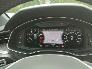 Audi RS 6 Avant 4.0 TFSI quattro*