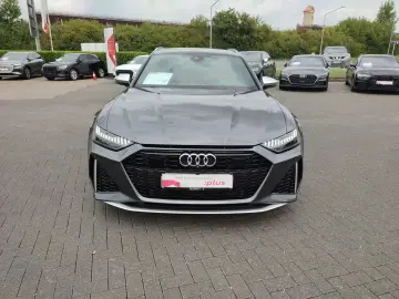 Audi RS 6 Avant 4.0 TFSI quattro*