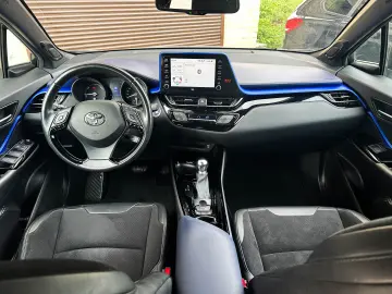 Toyota C-HR 2.0 HSD 184 CP 4x2 CVT Classy Bi-Tone