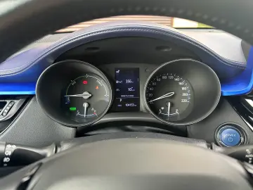 Toyota C-HR 2.0 HSD 184 CP 4x2 CVT Classy Bi-Tone