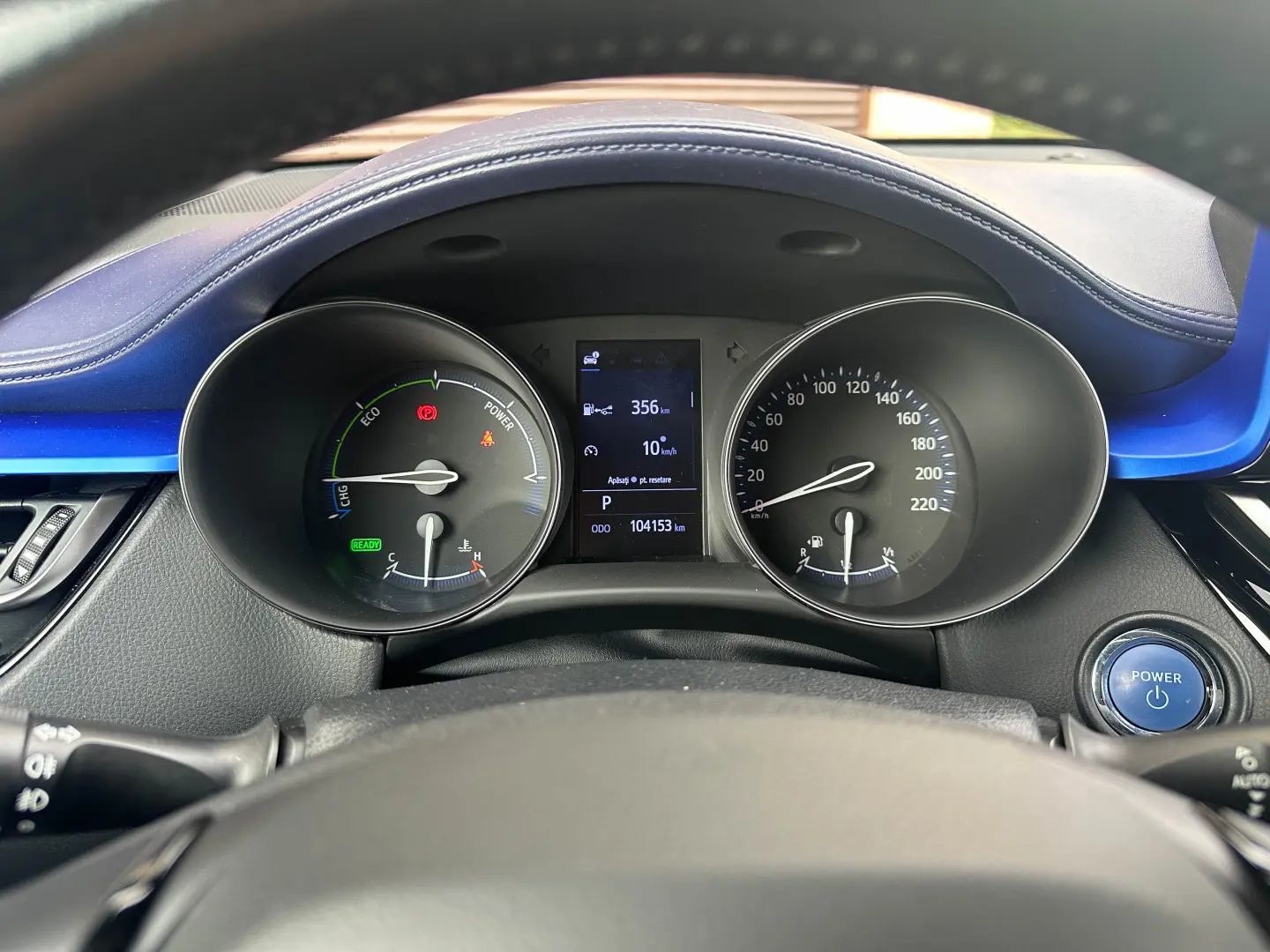 Toyota C-HR 2.0 HSD 184 CP 4x2 CVT Classy Bi-Tone