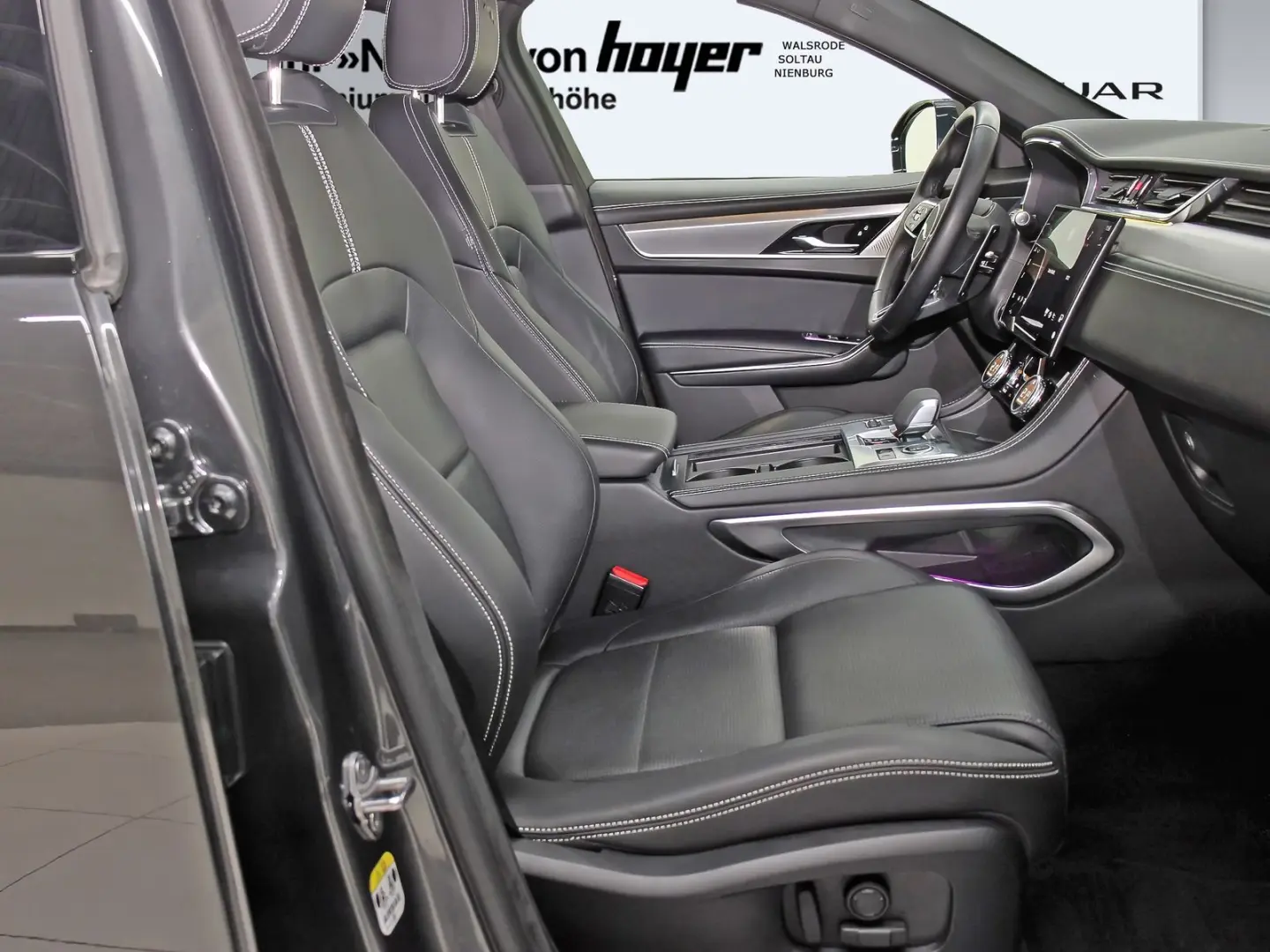 F-Pace D200 AWD R-Dynamic SE AHK DAB LED RFK