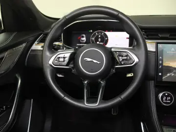 F-Pace D200 AWD R-Dynamic SE AHK DAB LED RFK