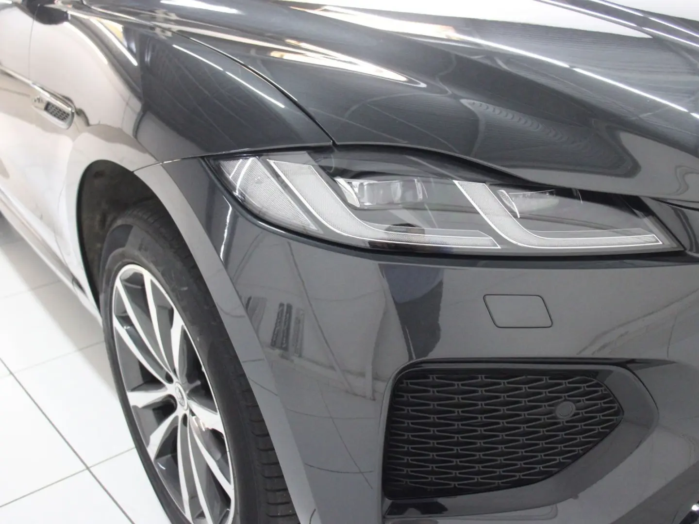F-Pace D200 AWD R-Dynamic SE AHK DAB LED RFK