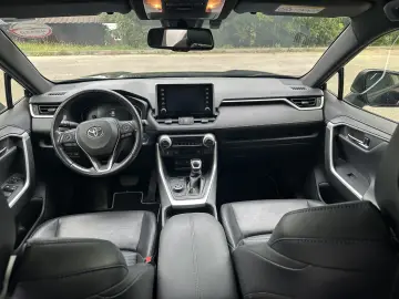 Toyota RAV4 2.5 4x4 Hybrid Style Selection