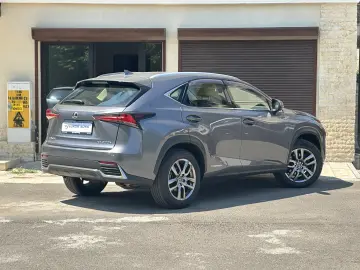 Lexus Seria NX300h - eAWD - Executive