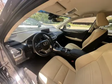 Lexus Seria NX300h - eAWD - Executive