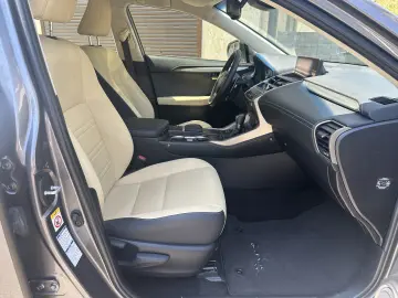 Lexus Seria NX300h - eAWD - Executive
