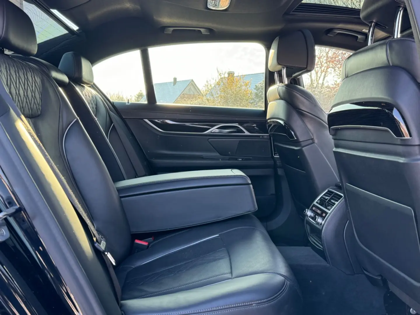 750d xDrive M-Sport Head-Up Massage Laser Standh