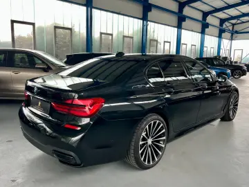 750 d xDrive*M-Paket*Voll-Ausstattung*Sehr-Gepf*