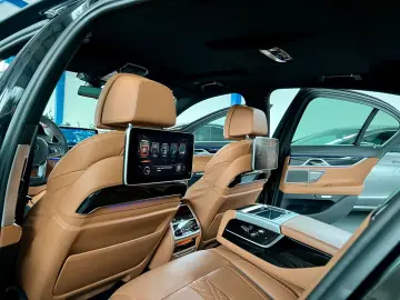 750 d xDrive*M-Paket*Voll-Ausstattung*Sehr-Gepf*