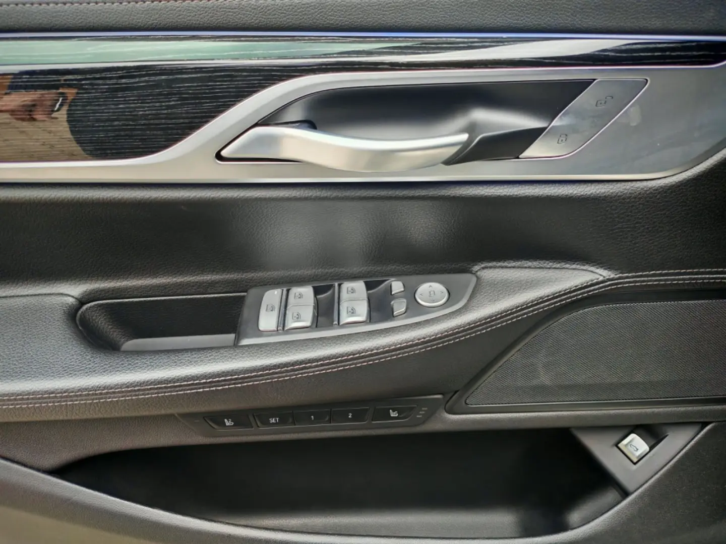 730 Baureihe 7 Lim 730 d xDrive M Sport