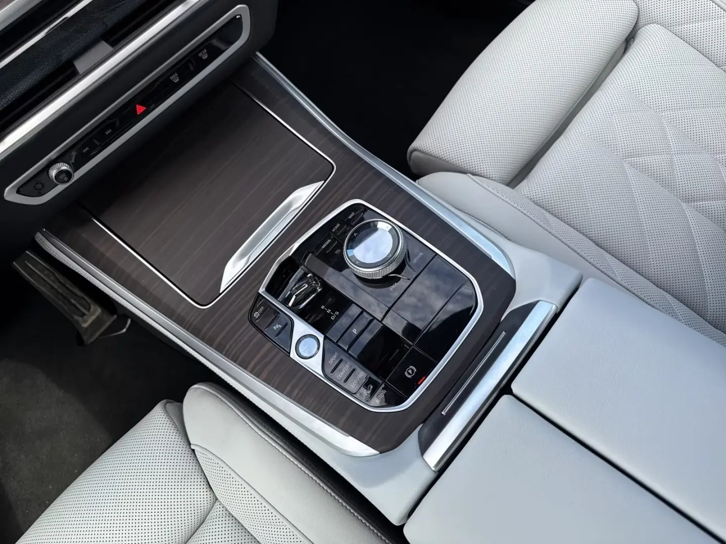 BMW X5 xDrive30d M Sport Pro|AHK|Harman