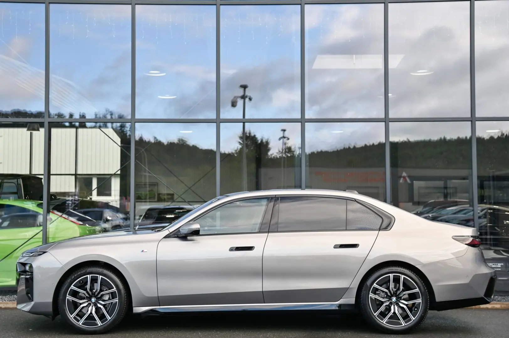 740d xDrive M Sport Pano Sky Lounge* Standheiz.*