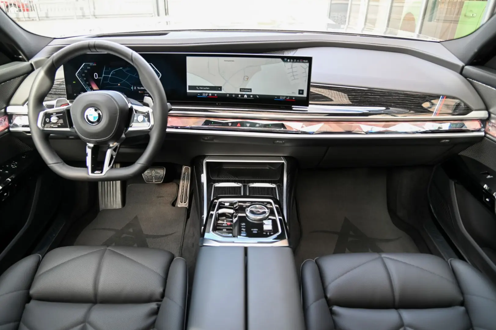 740d xDrive M Sport Pano Sky Lounge* Standheiz.*