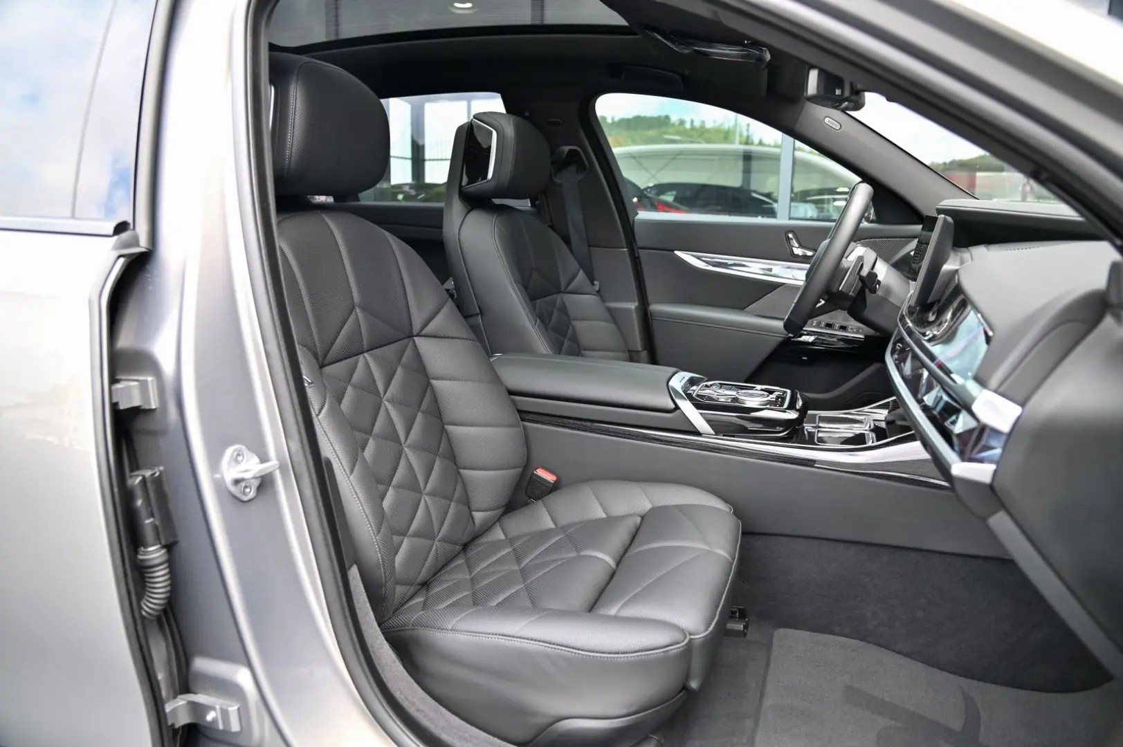 740d xDrive M Sport Pano Sky Lounge* Standheiz.*