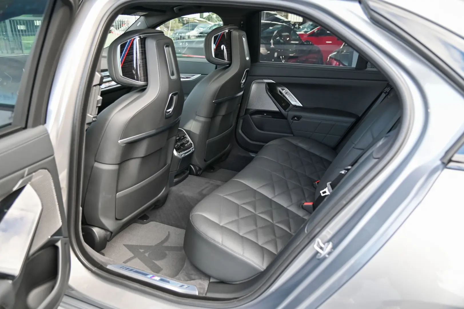 740d xDrive M Sport Pano Sky Lounge* Standheiz.*