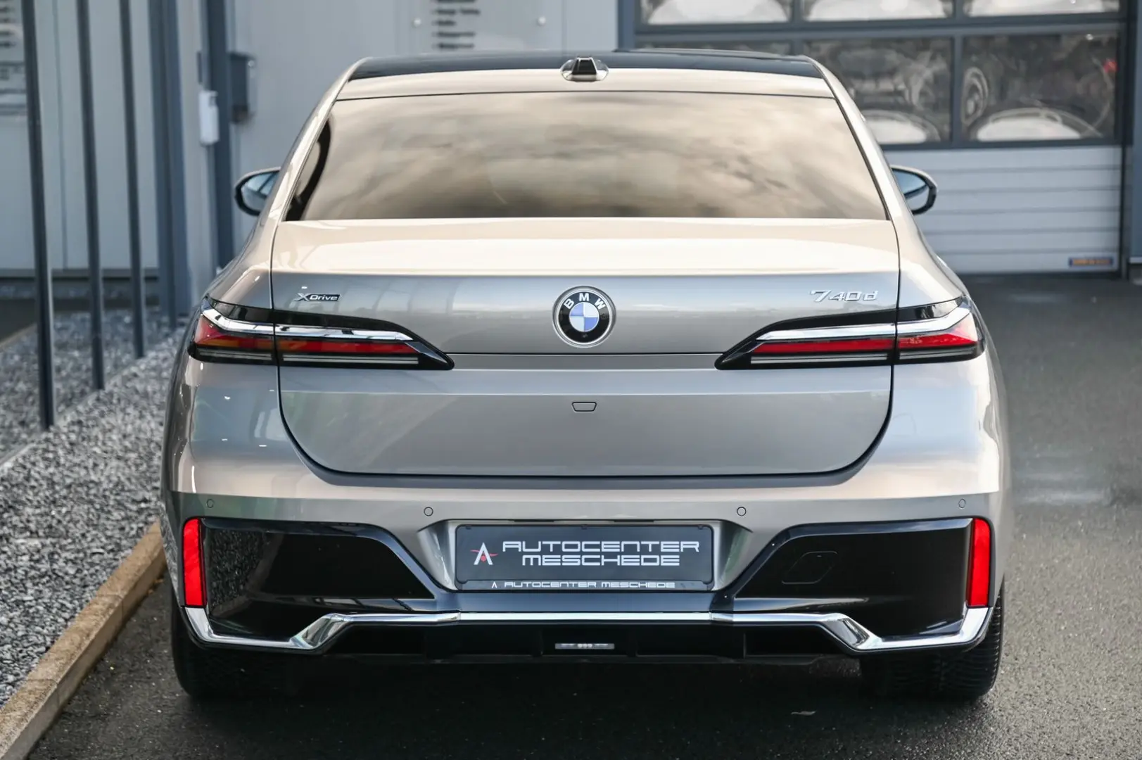 740d xDrive M Sport Pano Sky Lounge* Standheiz.*