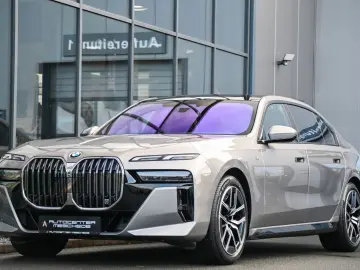740d xDrive M Sport Pano Sky Lounge* Standheiz.*