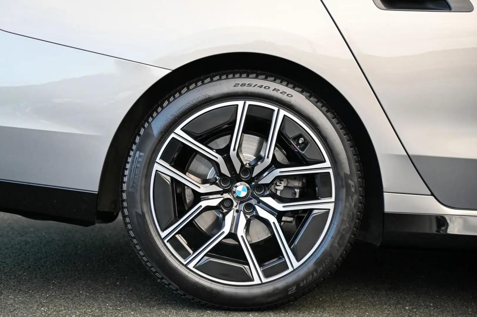 740d xDrive M Sport Pano Sky Lounge* Standheiz.*