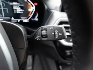 X3 xDrive 20d M-Sport FACEL. LED W-LAN NAVI SHZ