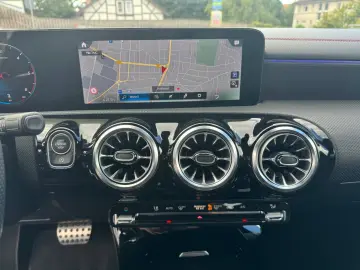CLA 220 d Aut. AMG Line HUD/KAMERA/NIGHT