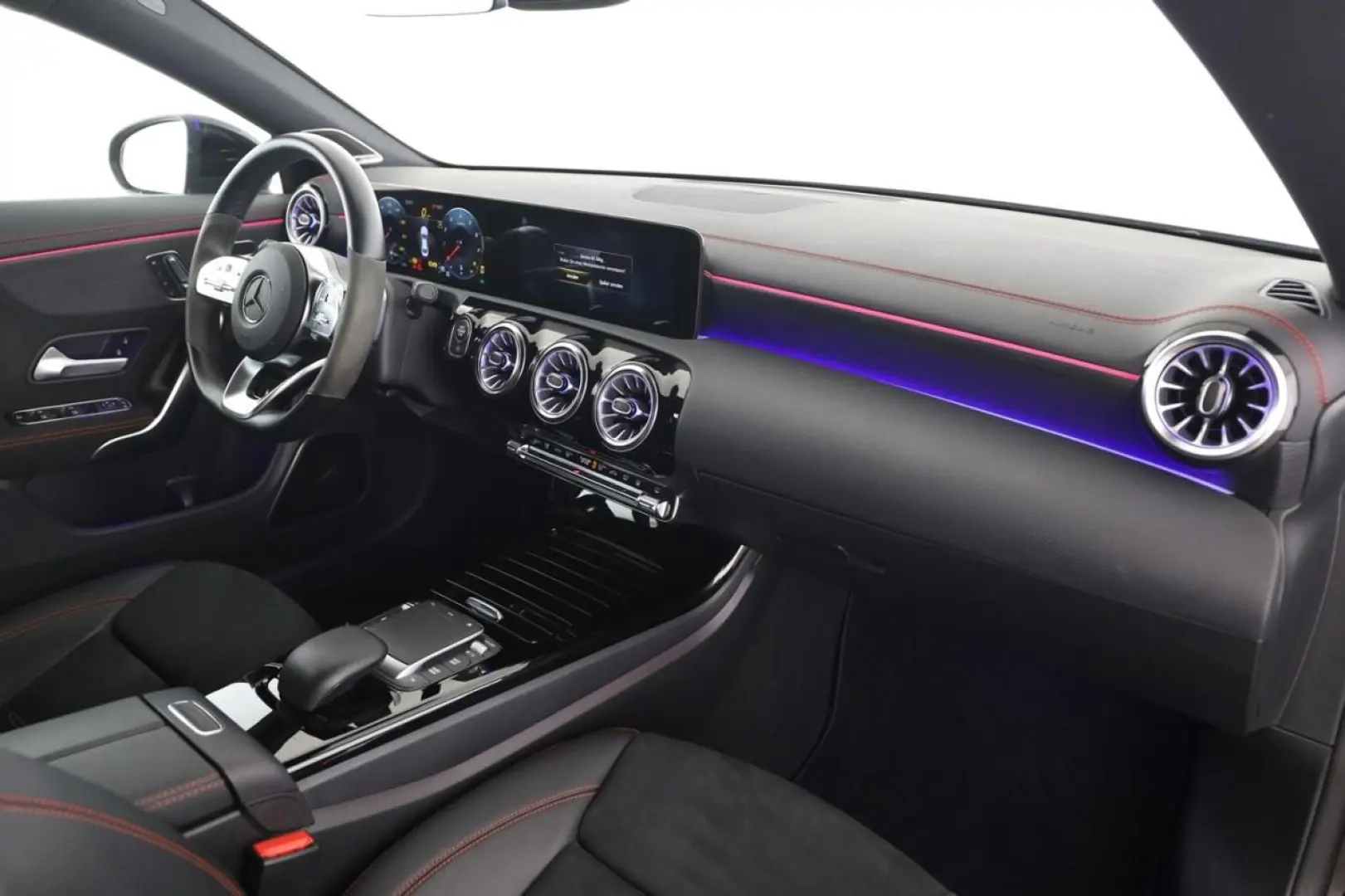 CLA 250 4M AMG Night Standhz Pano Distronic