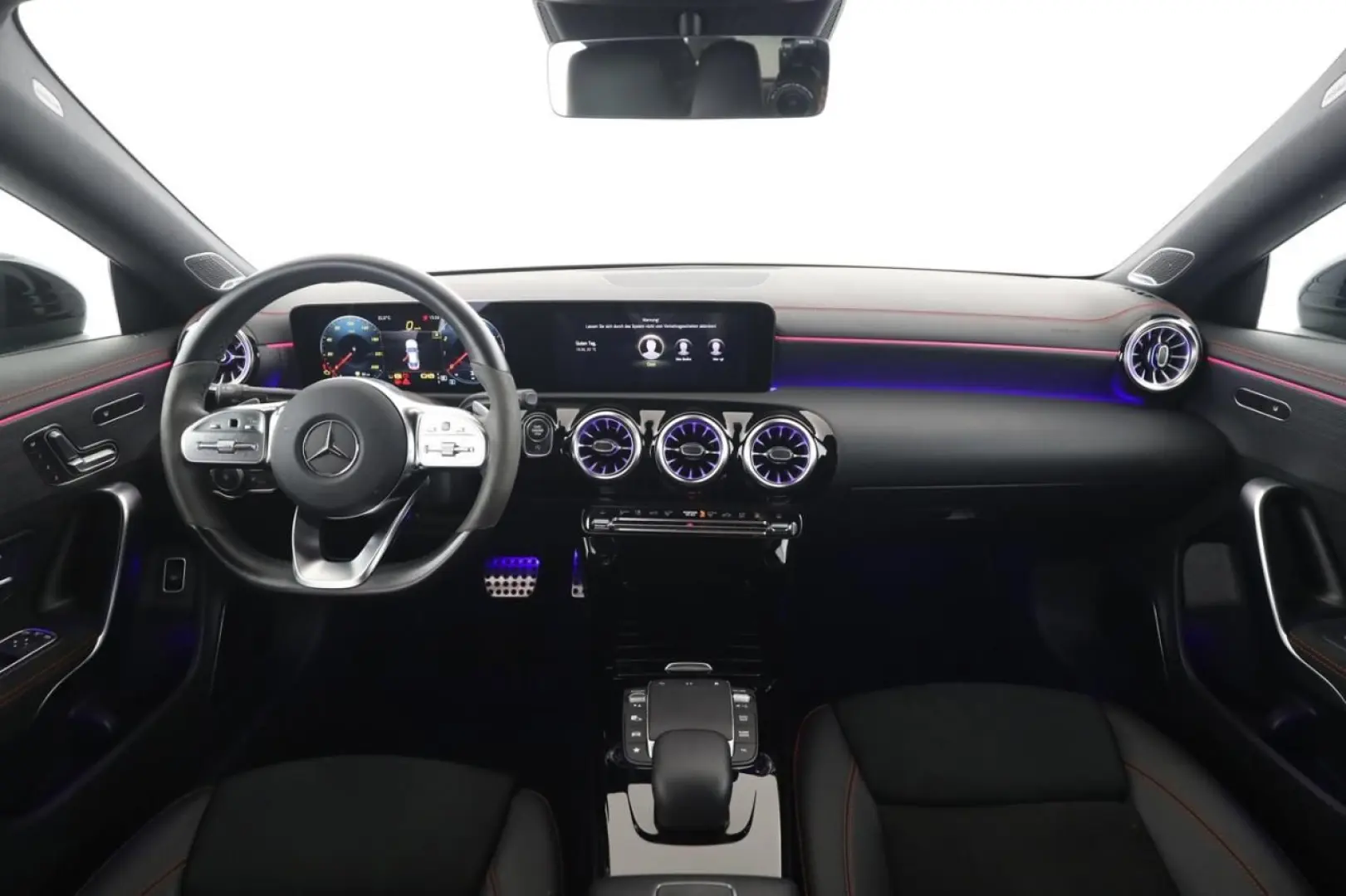 CLA 250 4M AMG Night Standhz Pano Distronic
