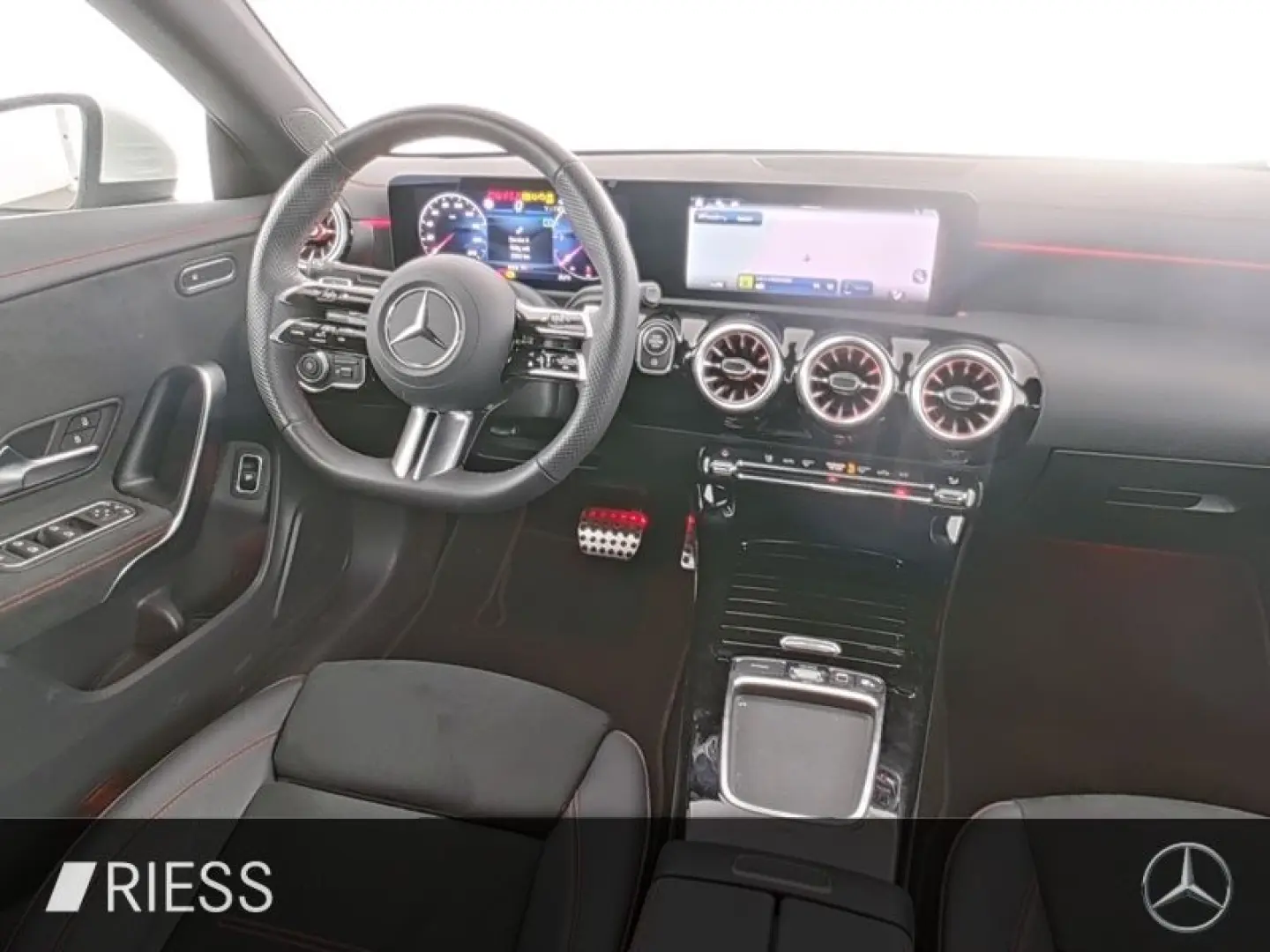 CLA 220 d Cp AMG Sport Navi LED W-Paket Keyless