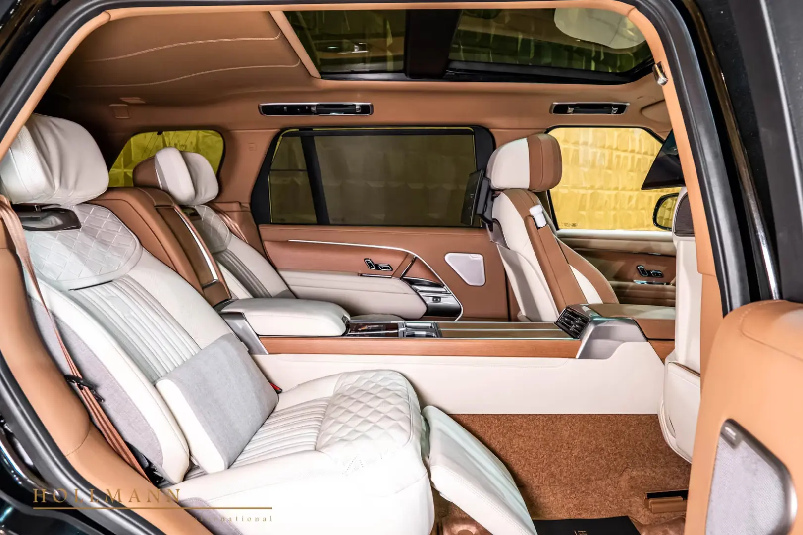 Land Rover Range Rover P615 4.4L SV-LWB+BRABUS 700