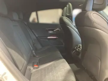 GLC 200 4M EDITION AMG-Line+Night+Pano+AHK+DISTR