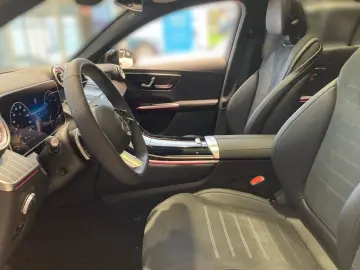 GLC 200 4M EDITION AMG-Line+Night+Pano+AHK+DISTR