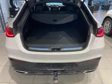 GLC 200 4M EDITION AMG-Line+Night+Pano+AHK+DISTR