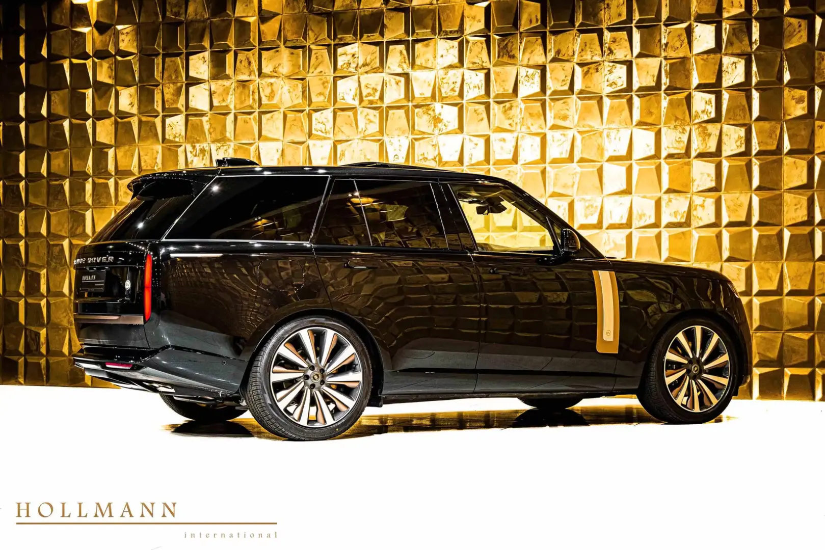 Land Rover Range Rover P615 SV + 23 INCH + REAR TV + MY2025