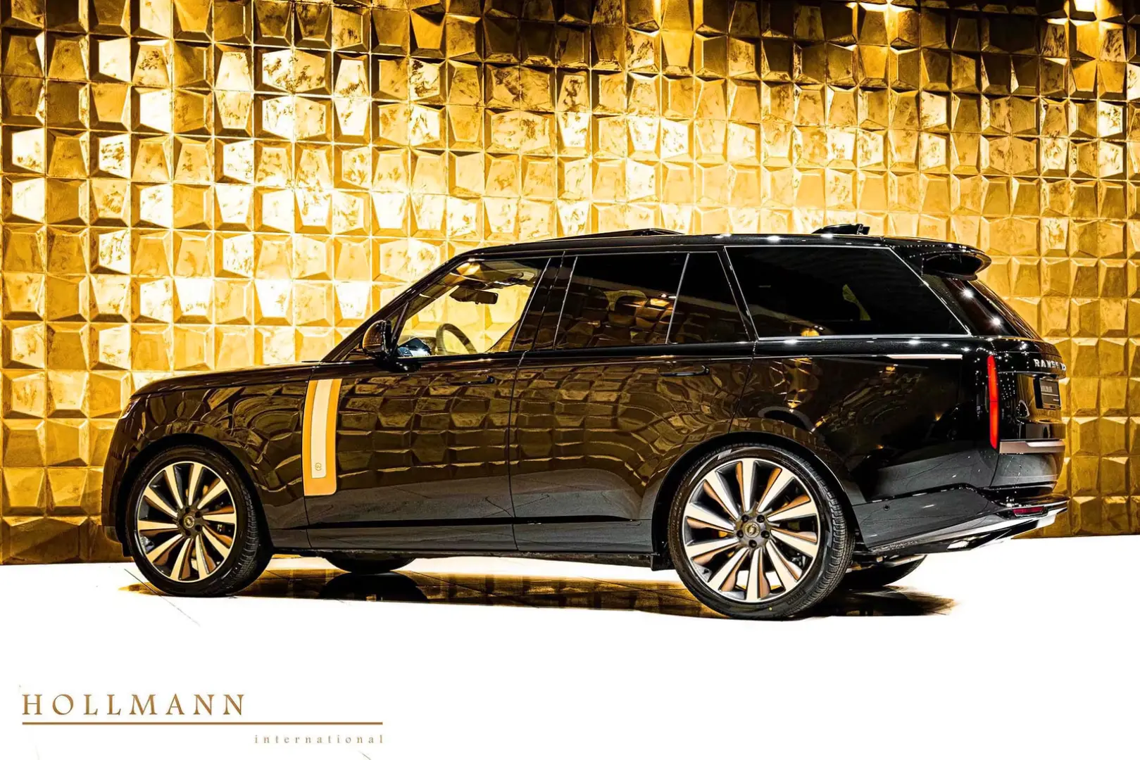 Land Rover Range Rover P615 SV + 23 INCH + REAR TV + MY2025