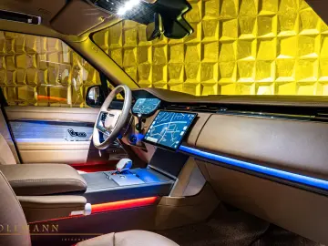 Land Rover Range Rover P615 SV + 23 INCH + REAR TV + MY2025