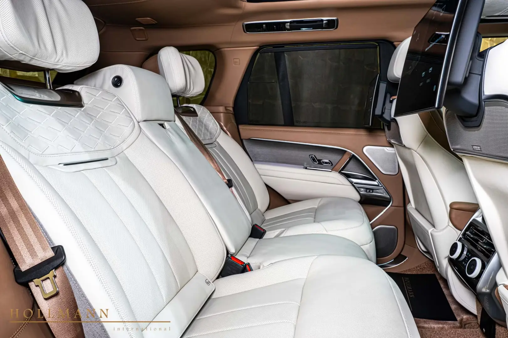Land Rover Range Rover P615 SV + 23 INCH + REAR TV + MY2025
