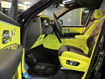 Rolls-Royce Cullinan BLACK BADGE 4SEAT facelift 2025