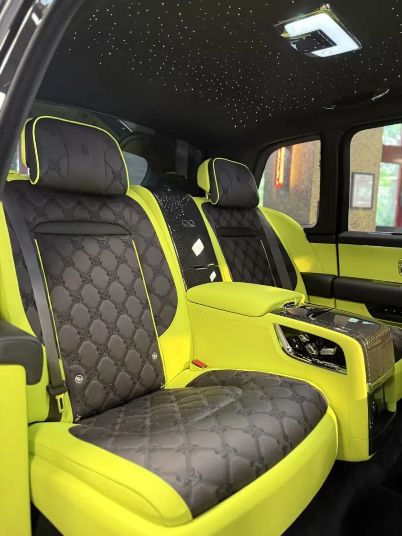 Rolls-Royce Cullinan BLACK BADGE 4SEAT facelift 2025