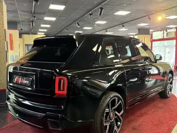 Rolls-Royce Cullinan BLACK BADGE 4SEAT facelift 2025