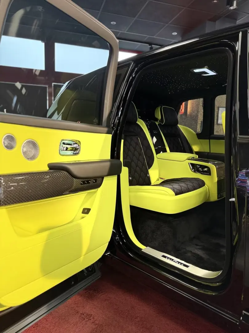 Rolls-Royce Cullinan BLACK BADGE 4SEAT facelift 2025