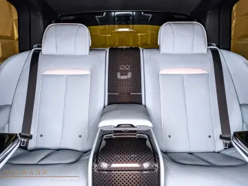 Rolls-Royce Cullinan SERIES II +BLACK BADGE+ 4 SEATS + TV