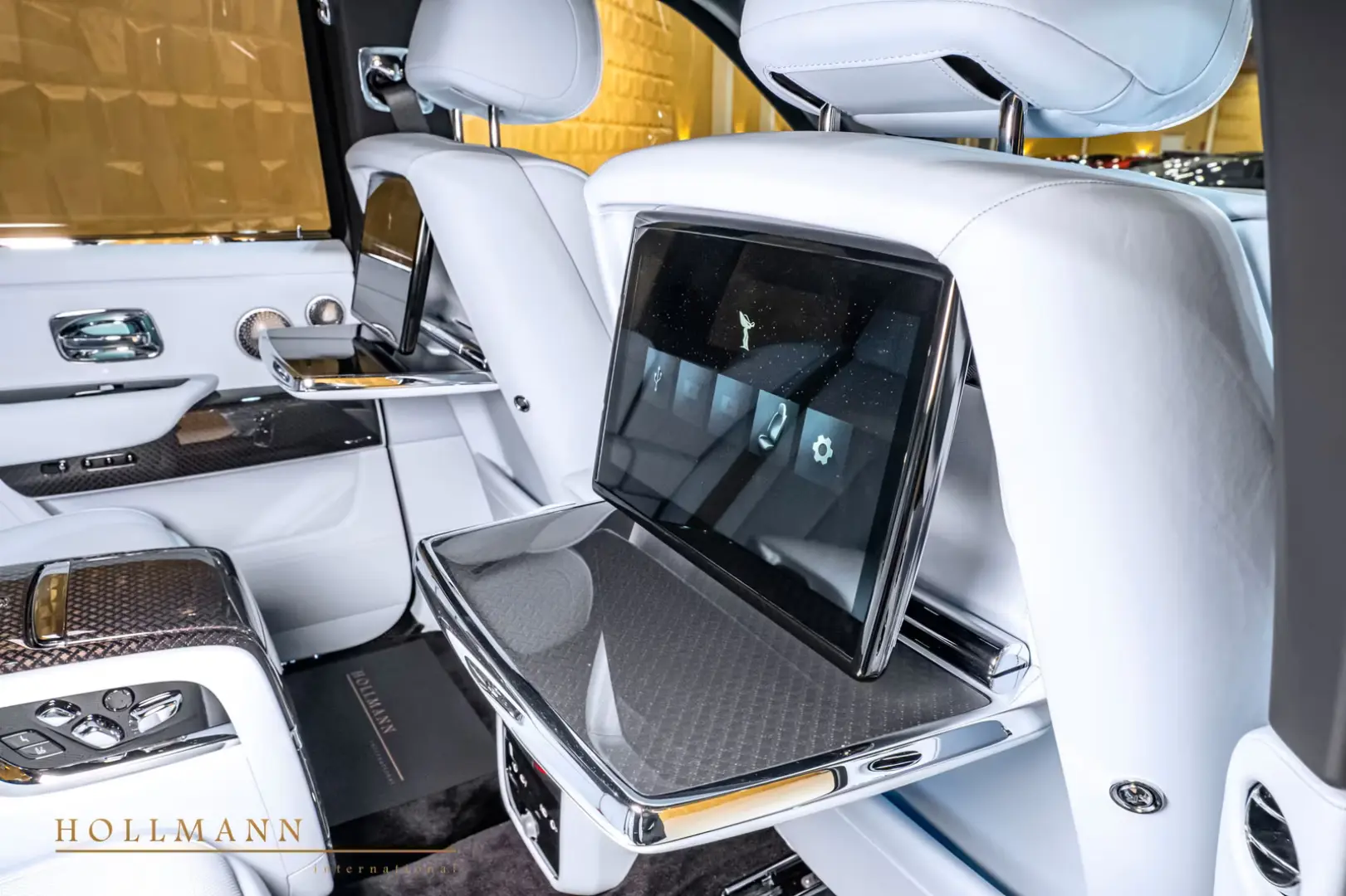 Rolls-Royce Cullinan SERIES II +BLACK BADGE+ 4 SEATS + TV