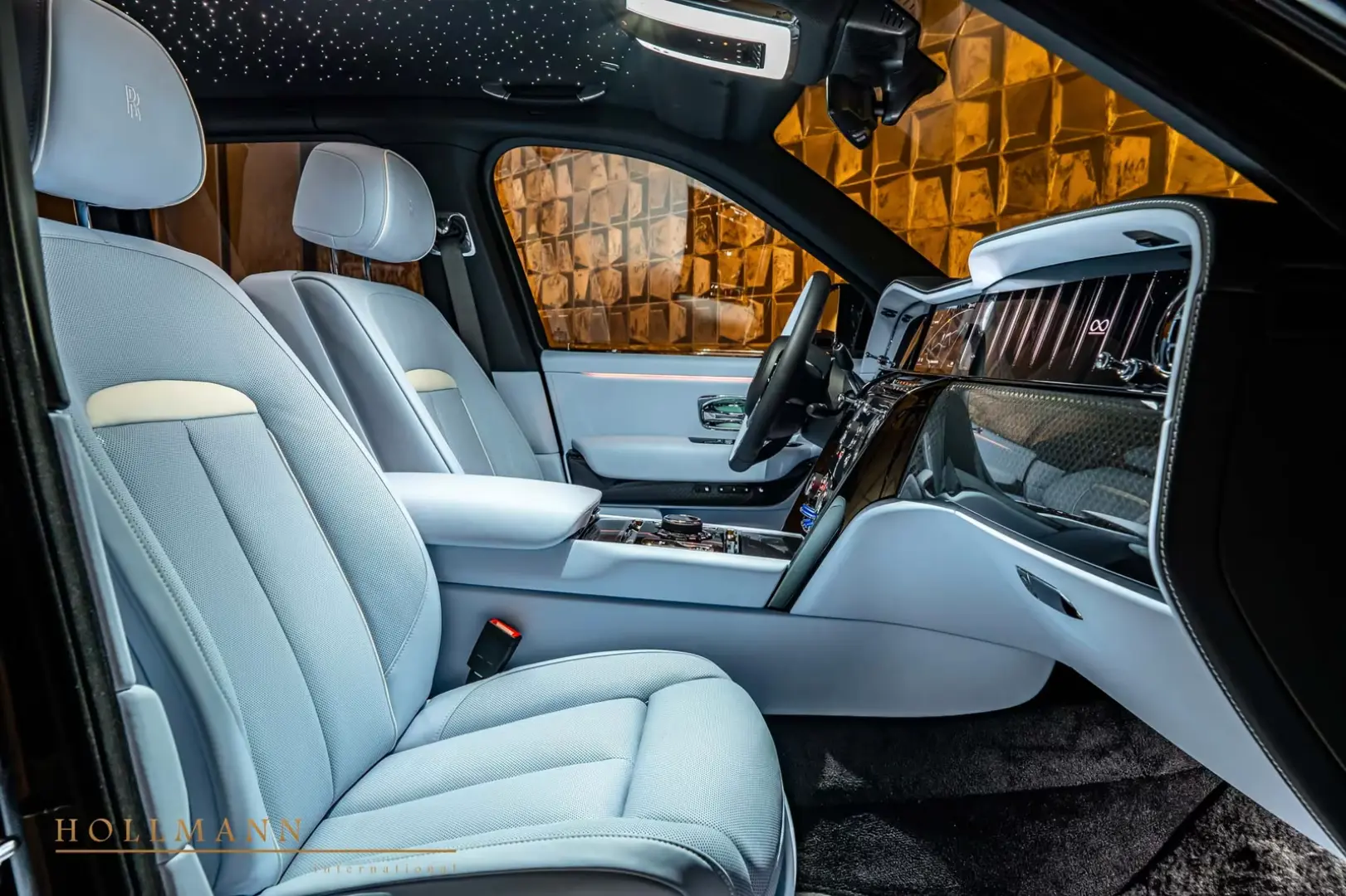 Rolls-Royce Cullinan SERIES II +BLACK BADGE+ 4 SEATS + TV