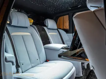 Rolls-Royce Cullinan SERIES II +BLACK BADGE+ 4 SEATS + TV