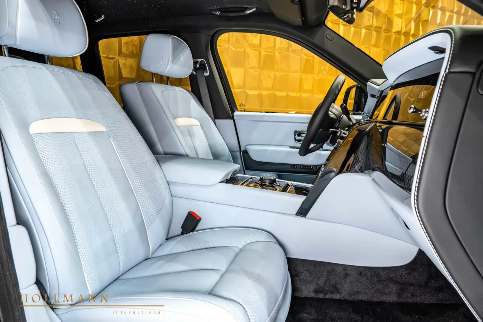 Rolls-Royce Cullinan SERIES II +BLACK BADGE+ 4 SEATS + TV