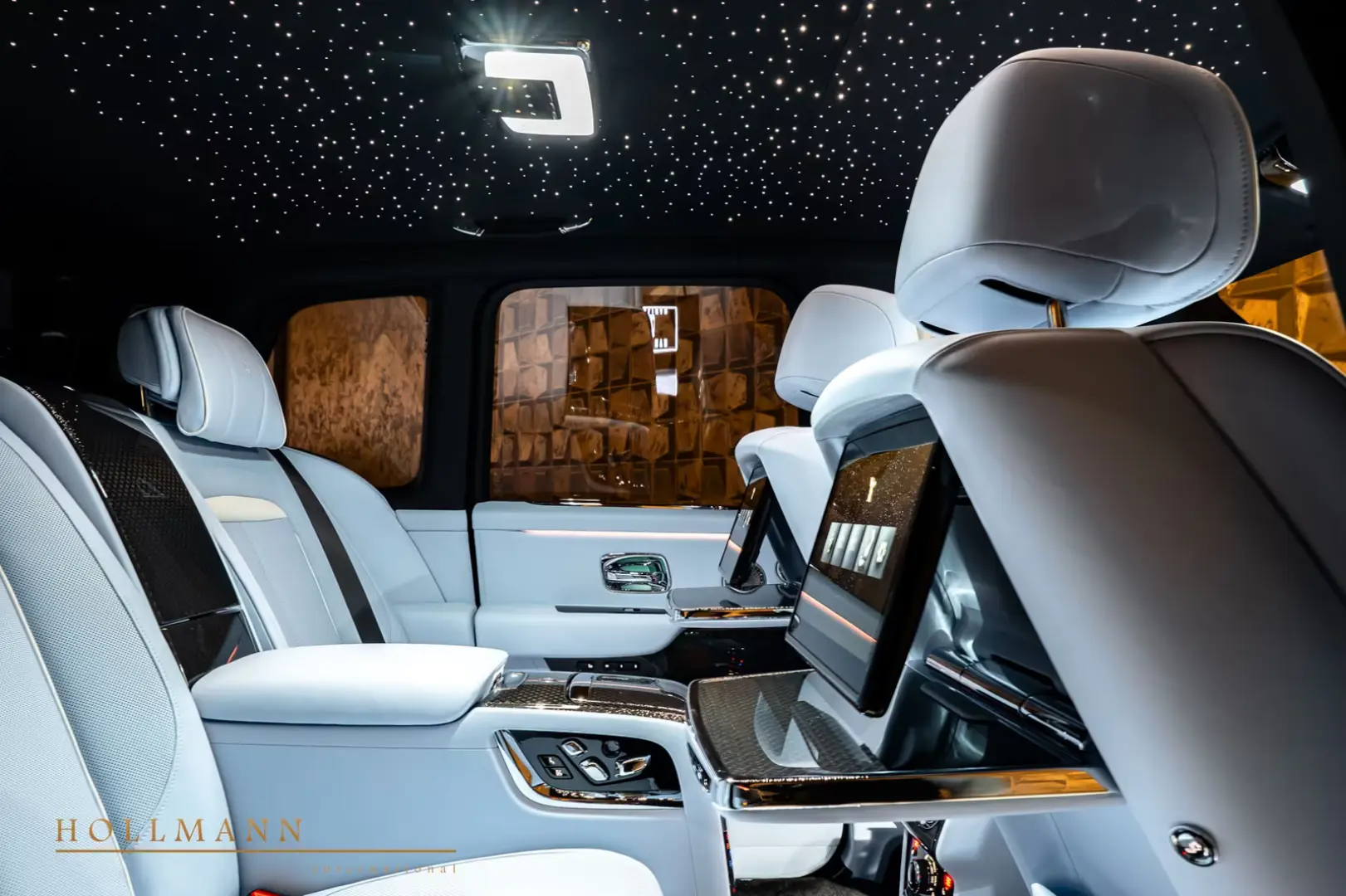 Rolls-Royce Cullinan SERIES II +BLACK BADGE+ 4 SEATS + TV