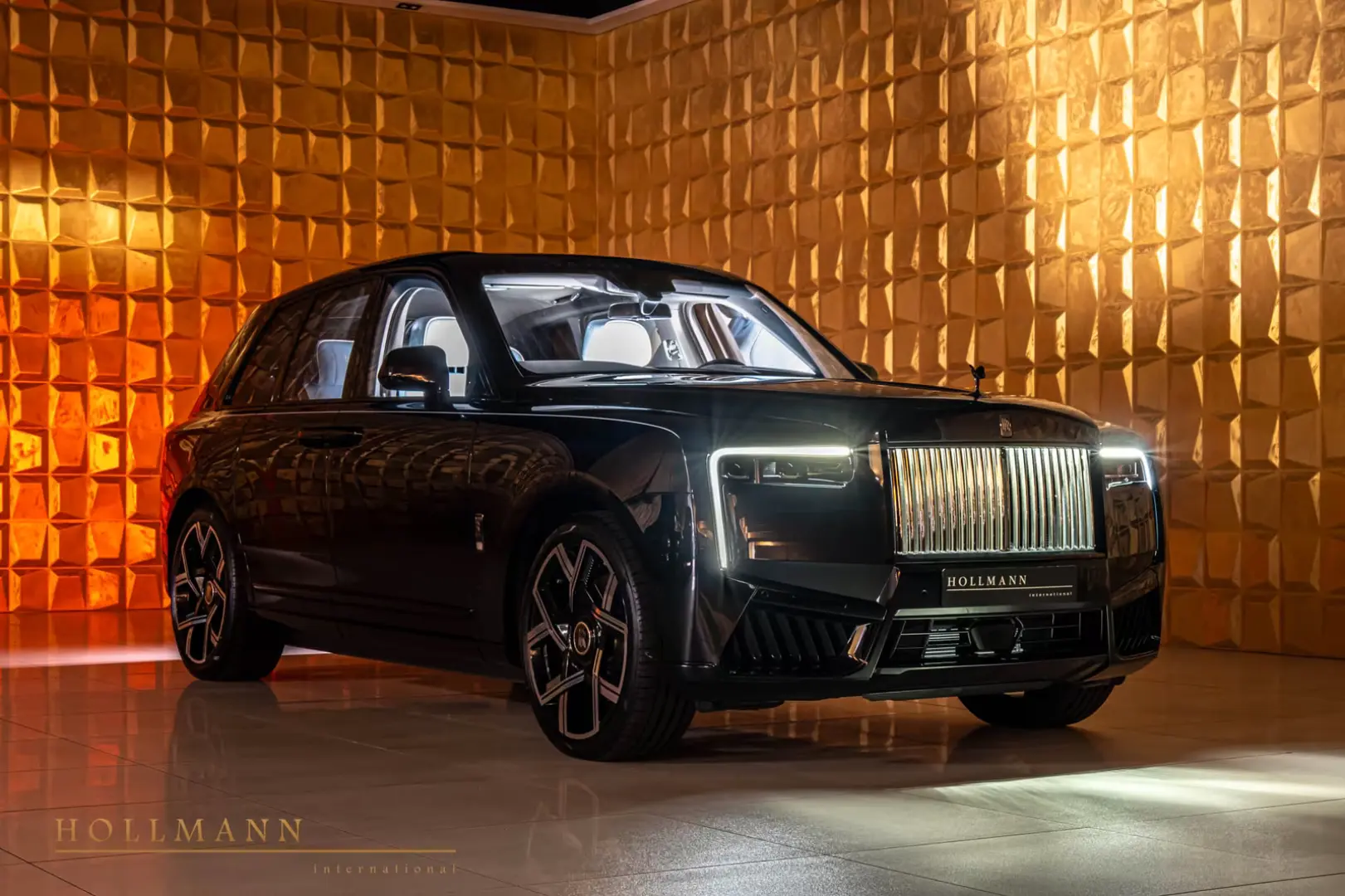 Rolls-Royce Cullinan SERIES II +BLACK BADGE+ 4 SEATS + TV