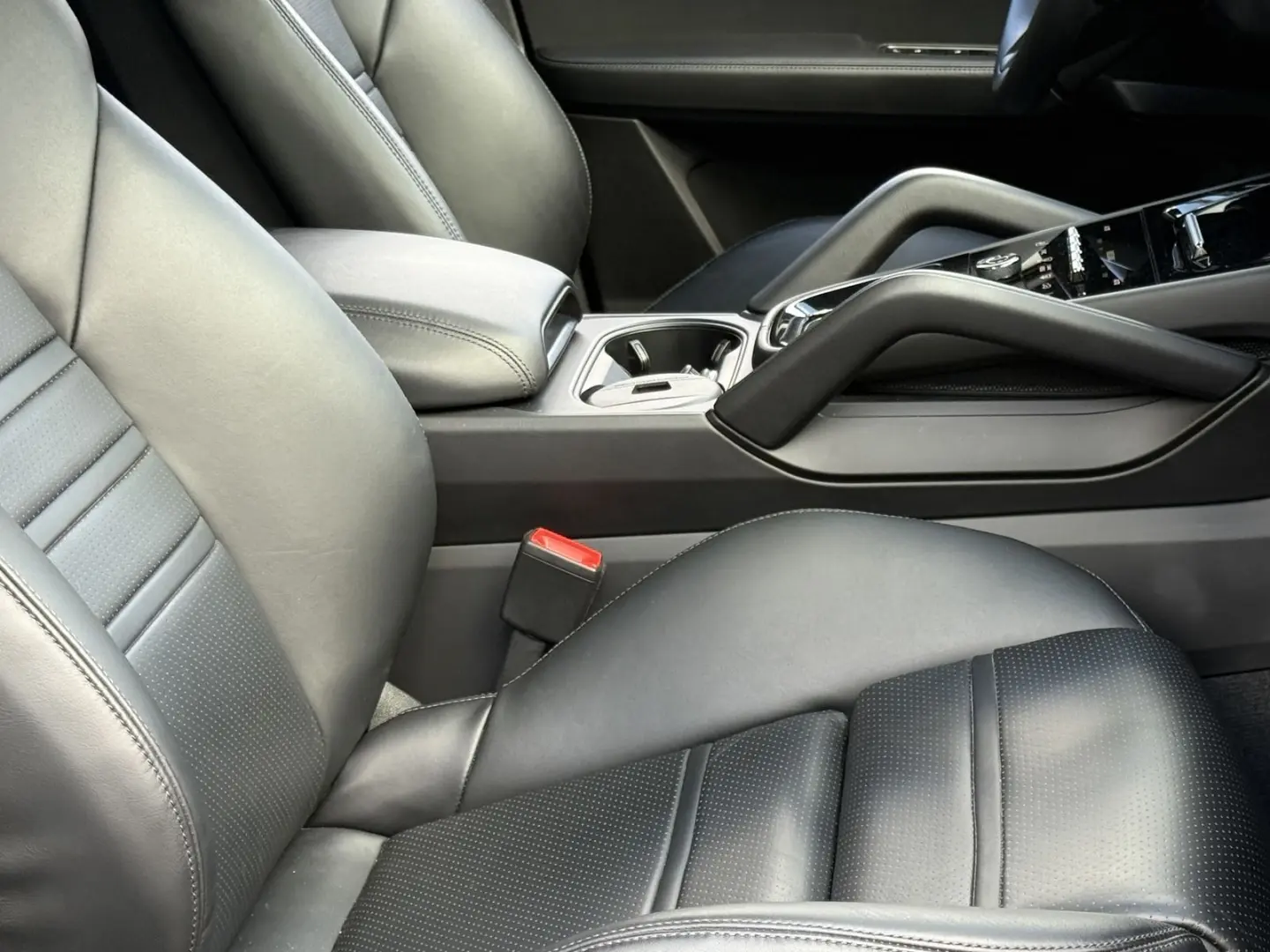 Cayenne  E-Hybrid Coupe SPORTDESIGN-ABGAS*22 TUR
