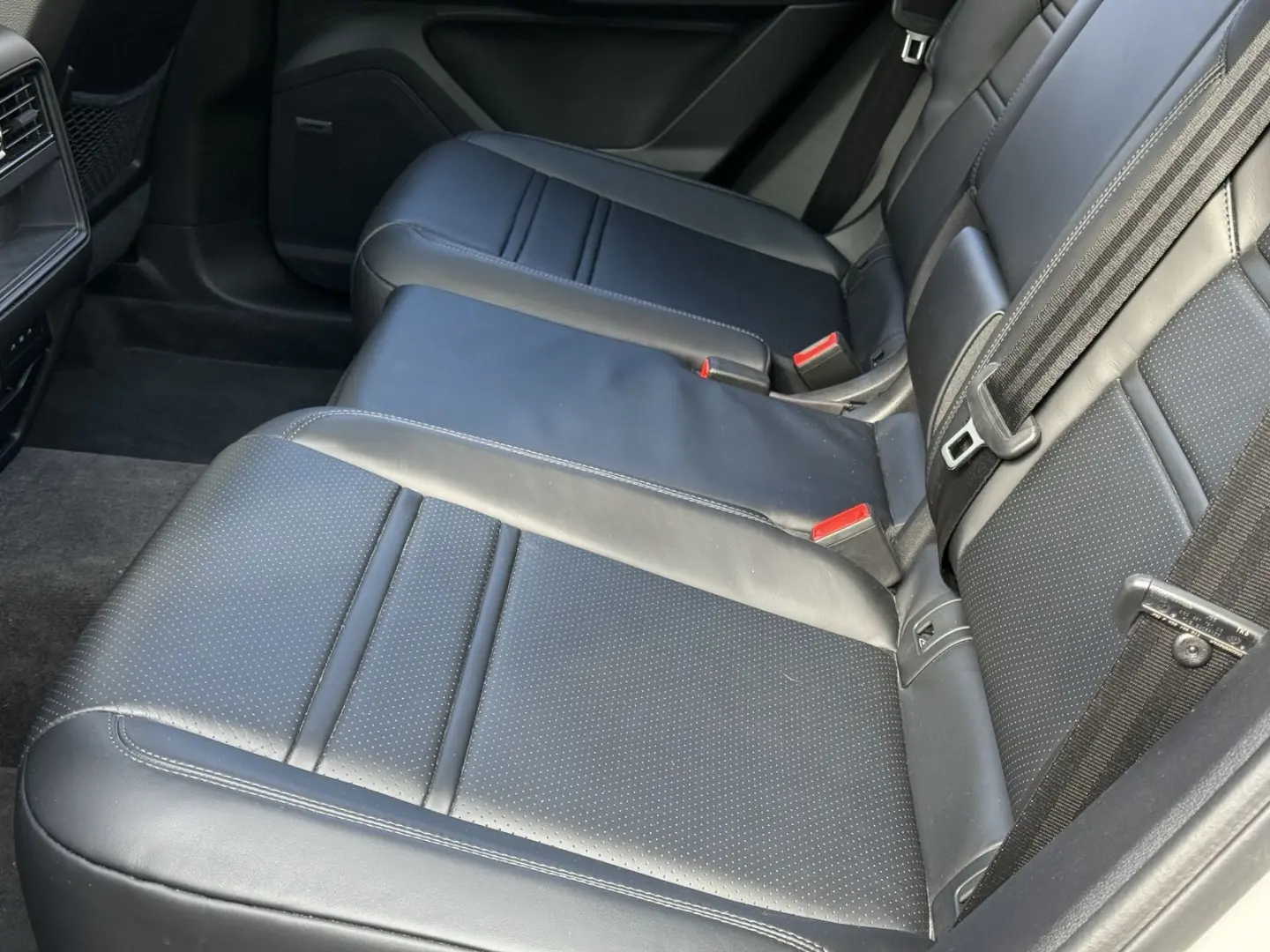 Cayenne  E-Hybrid Coupe SPORTDESIGN-ABGAS*22 TUR